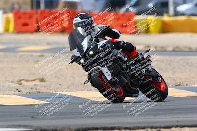 media/Apr-10-2022-SoCal Trackdays (Sun) [[f104b12566]]/Turn 2 (1135am)/